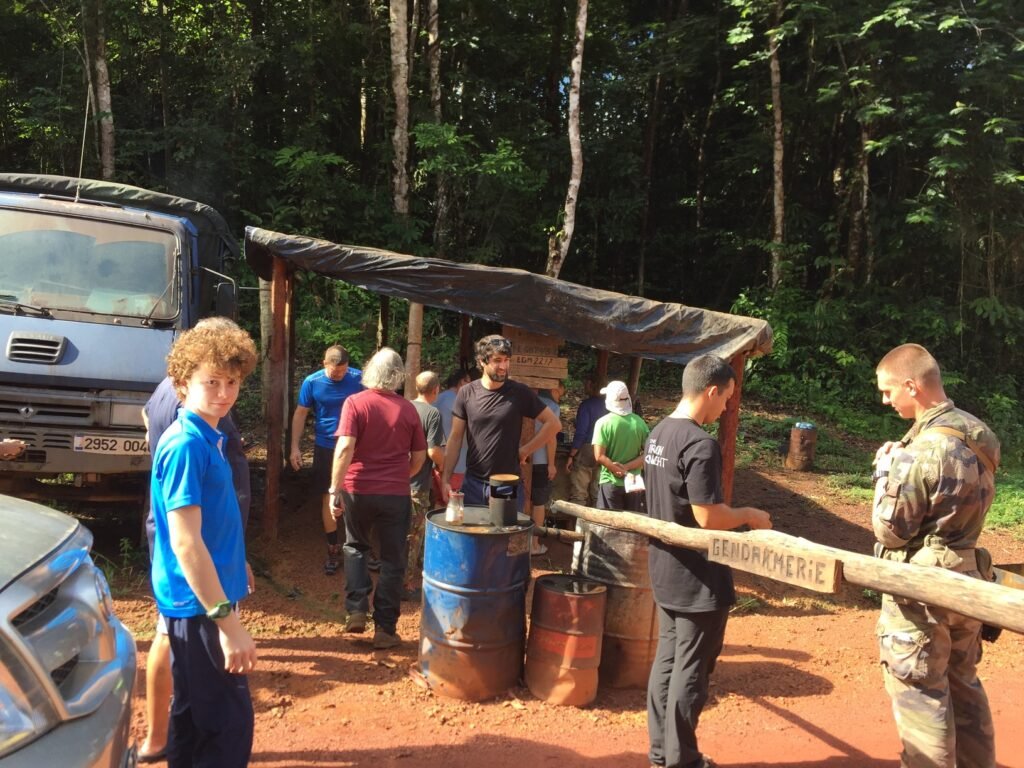 Contrôle Gendarmerie sur la l'accès à Bélizon